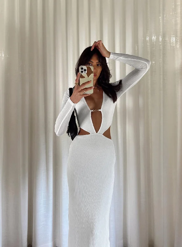 Everton Maxi Dress White Cozy Knitted Maxi Dress