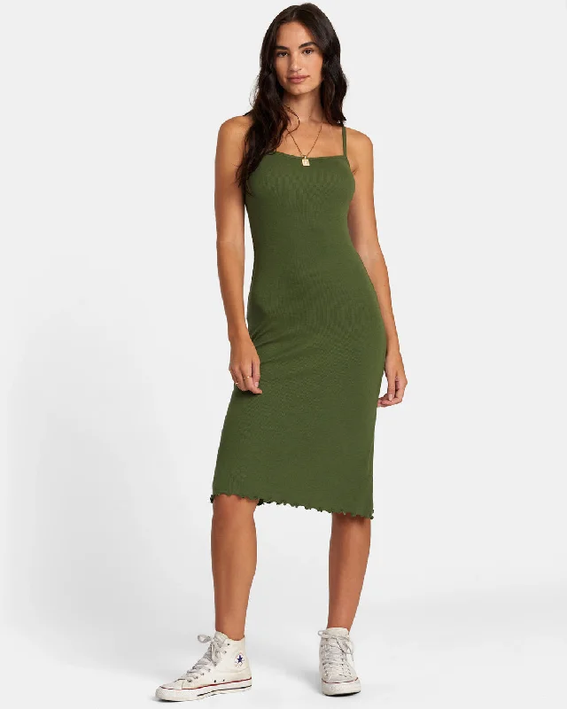 Slink Midi Dress - Leaf Cozy Wide Strap Midi Dress