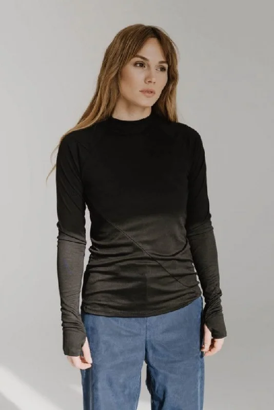 Eco-Friendly Black Jong Longsleeve T-Shirt Front Pockets Side Pockets Patch Pockets