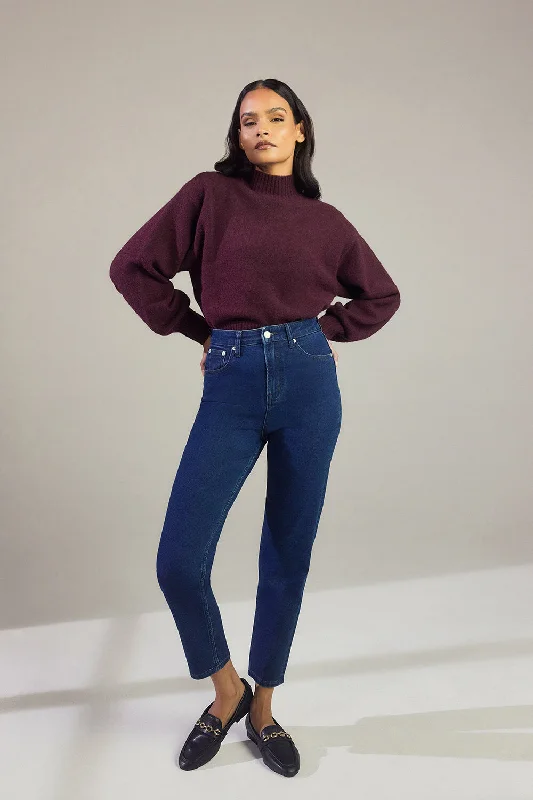 Slim Fit Mom Jeans - Dark Blue Stylish High-Waisted Denim